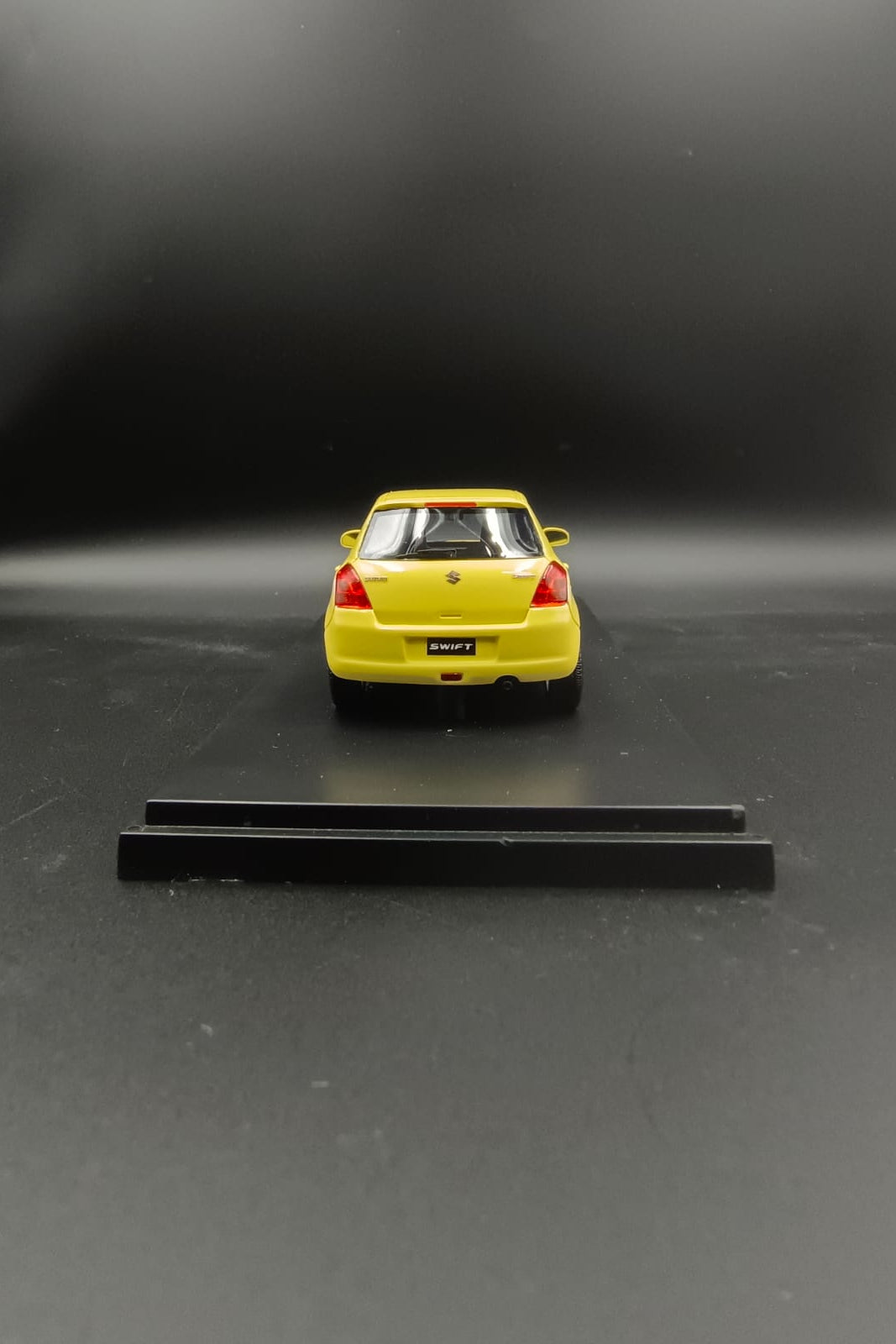 Sunyork 1:43 Suzuki Swift Sport (2006) - Champion Yellow