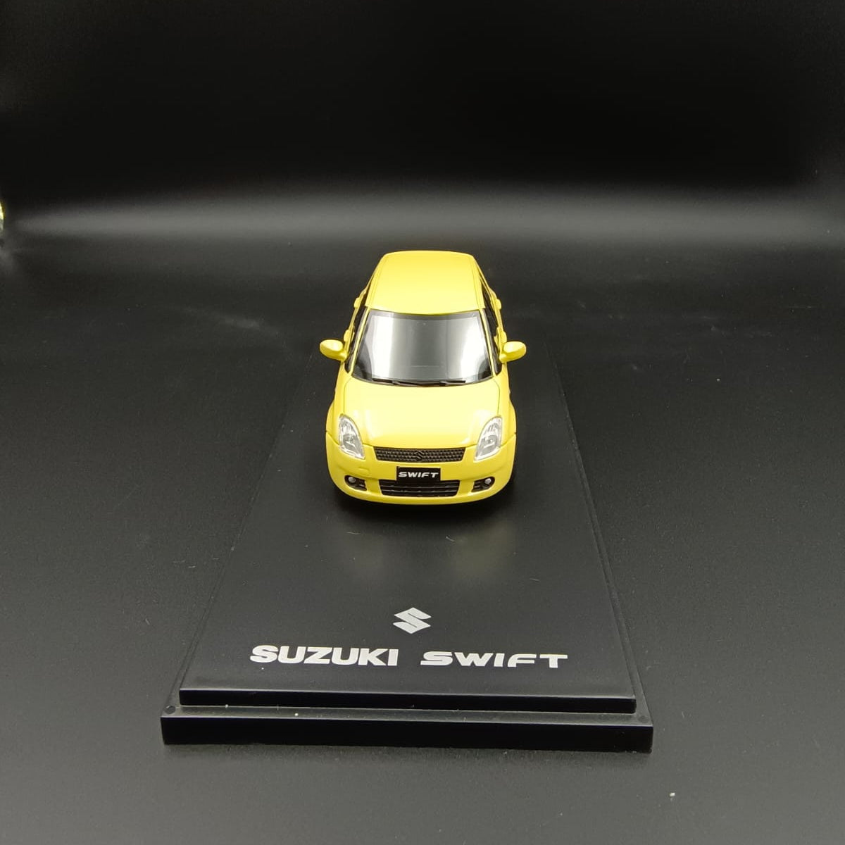 Sunyork 1:43 Suzuki Swift Sport (2006) - Champion Yellow