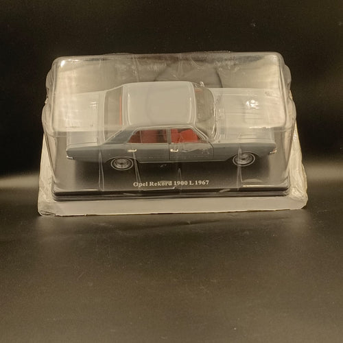 1:24 Opel Rekord 1900 L (1967) Grey – Hachette / IXO Diecast Scale Model