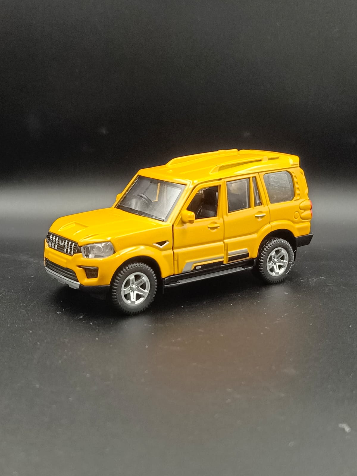 MCFIVE Mahindra Scorpio S11 Diecast Scale Model - Yellow