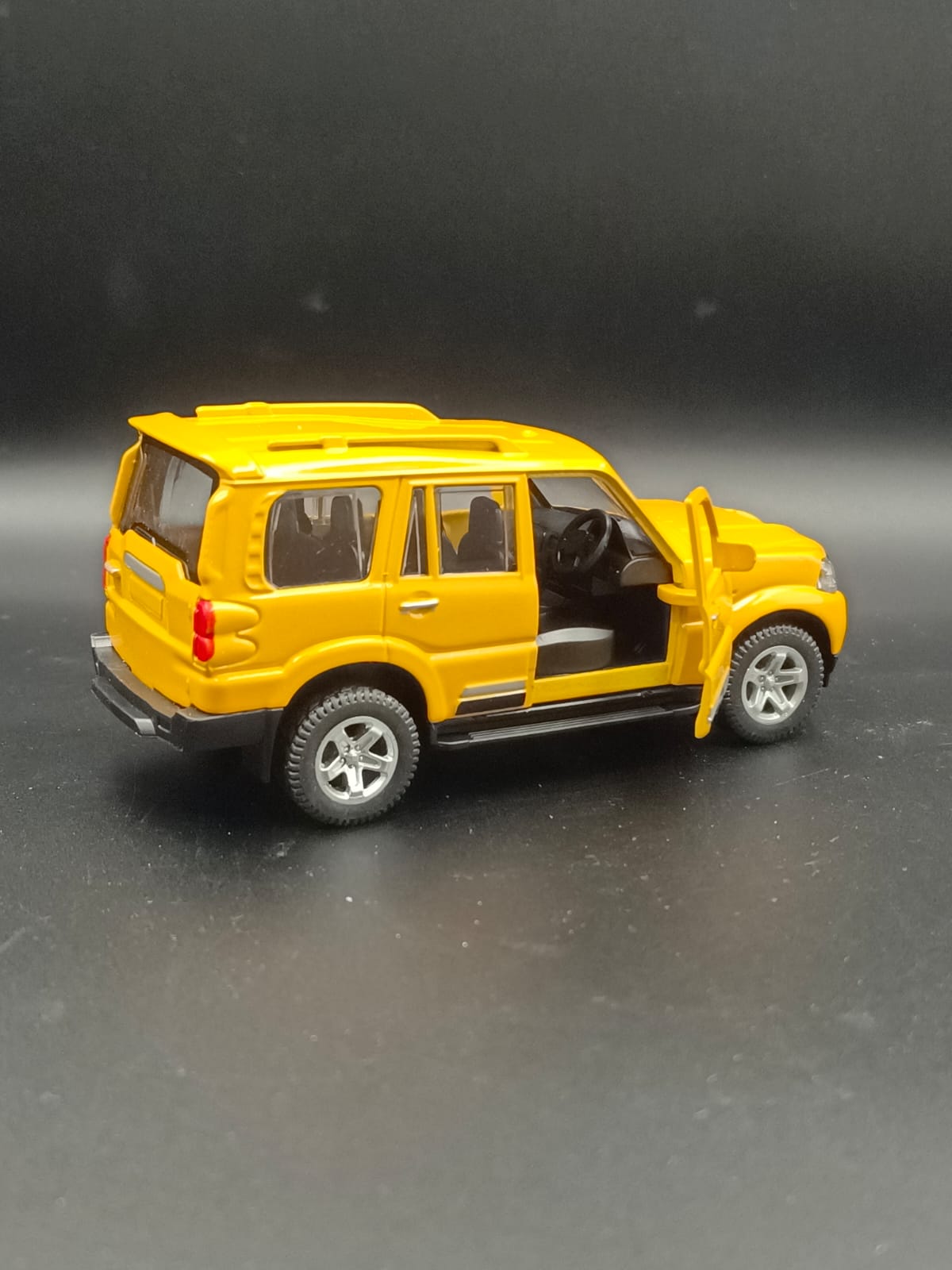 MCFIVE Mahindra Scorpio S11 Diecast Scale Model - Yellow