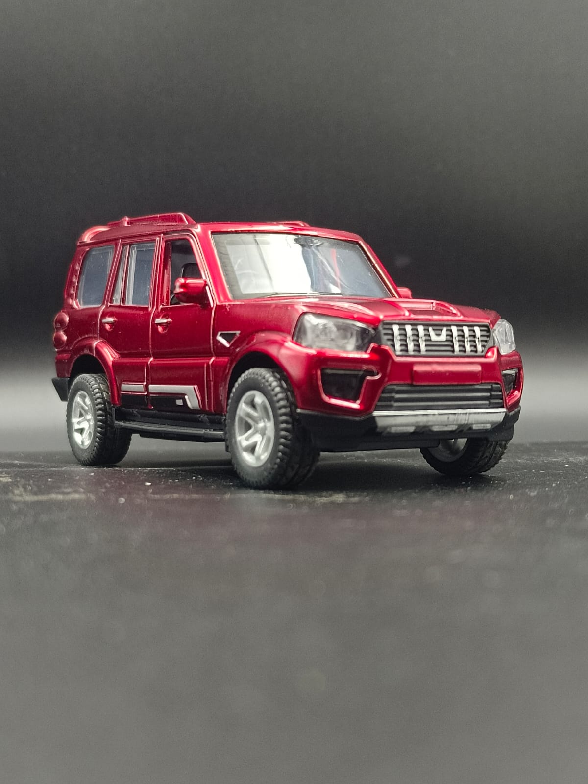 MCFIVE Mahindra Scorpio S11 Diecast Scale Model - Red