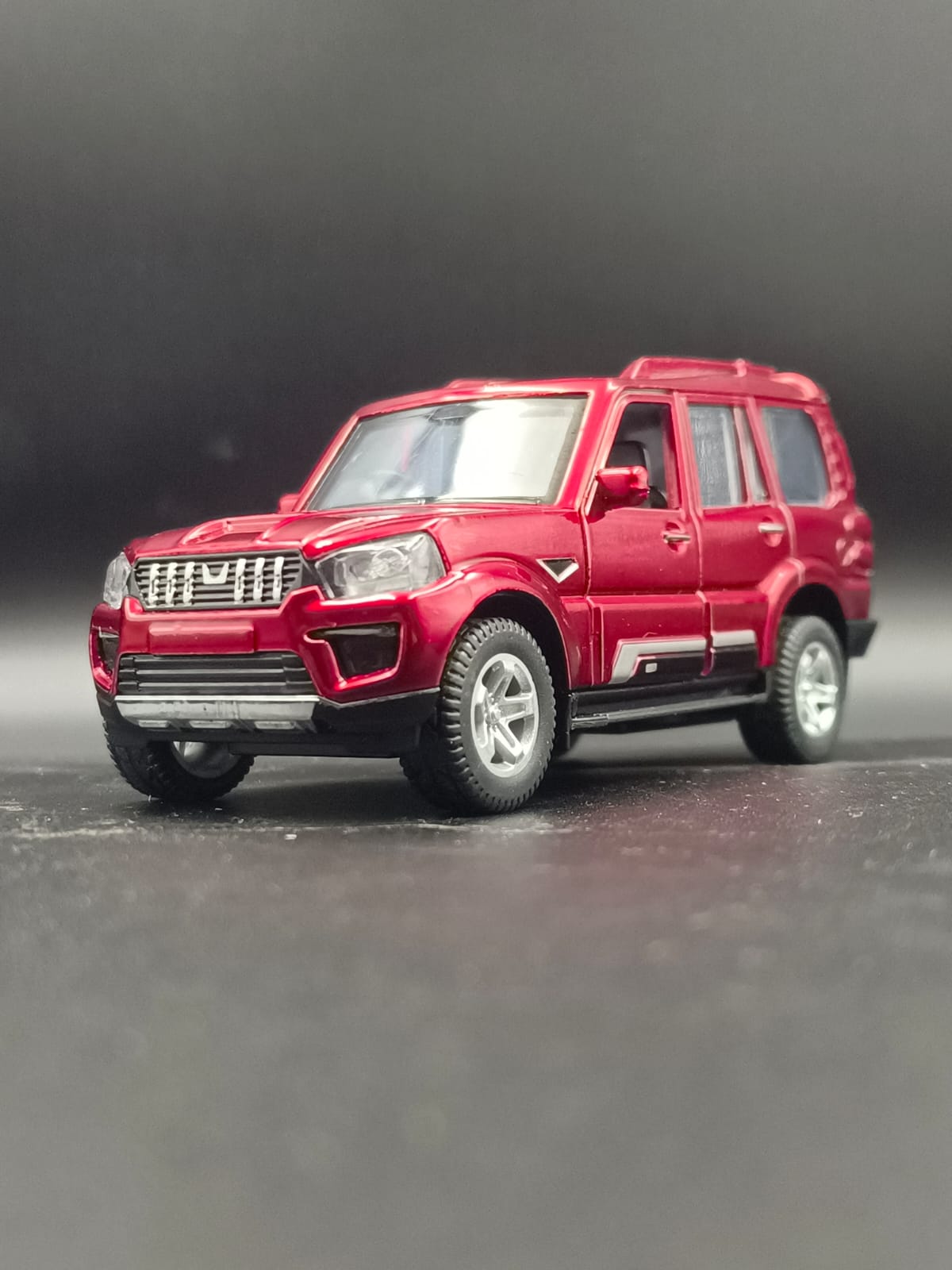 MCFIVE Mahindra Scorpio S11 Diecast Scale Model - Red