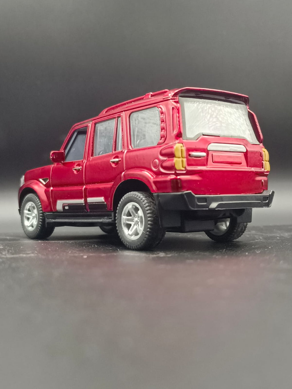 MCFIVE Mahindra Scorpio S11 Diecast Scale Model - Red