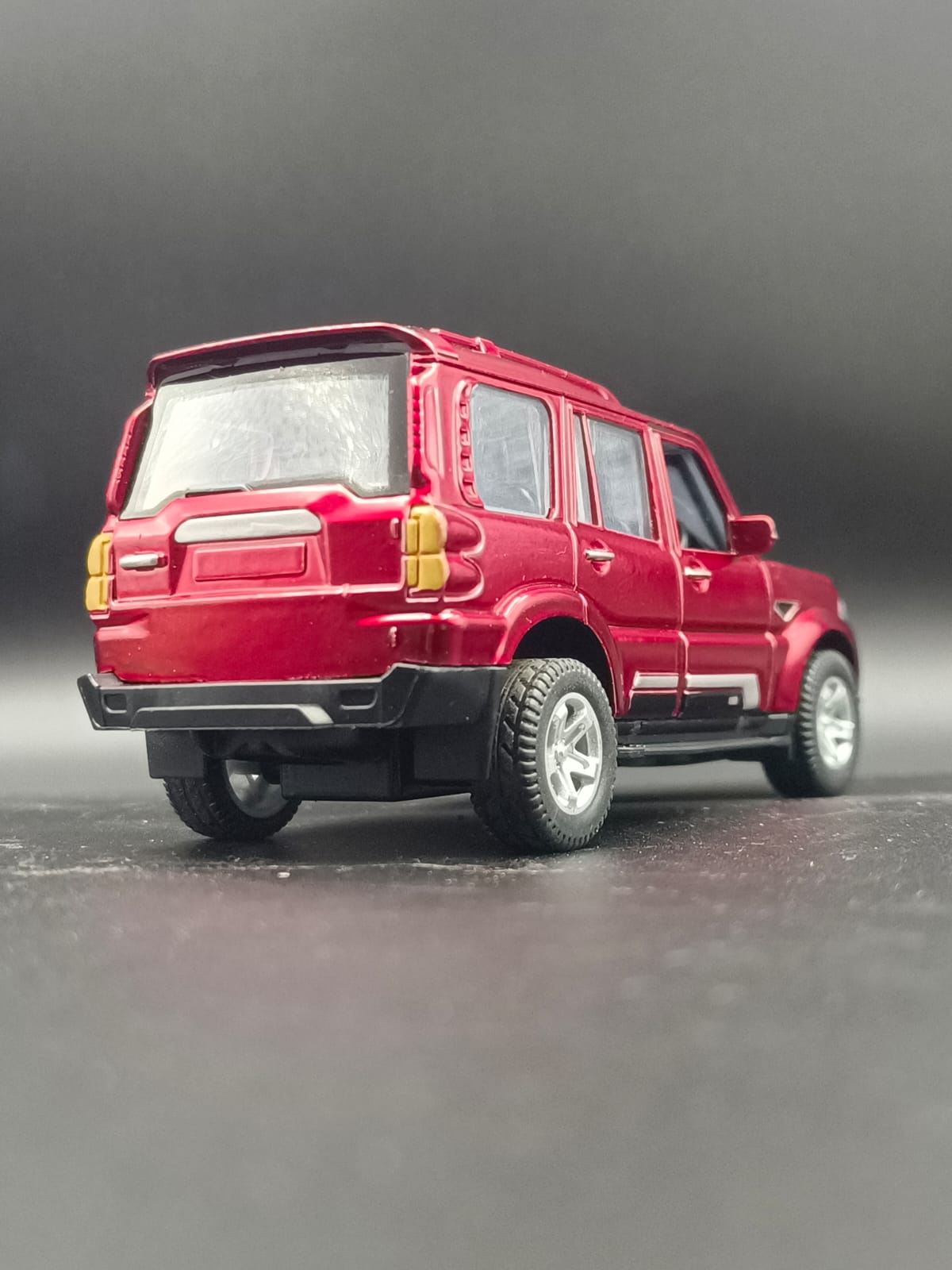 MCFIVE Mahindra Scorpio S11 Diecast Scale Model - Red