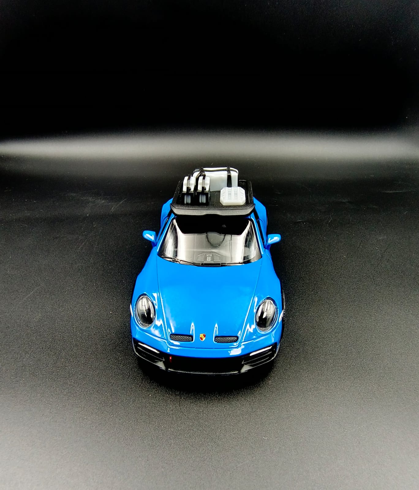 Kinsmart 1:36 Porsche 911 Dakar Rallye Diecast Model Car with Roof Rack - Blue