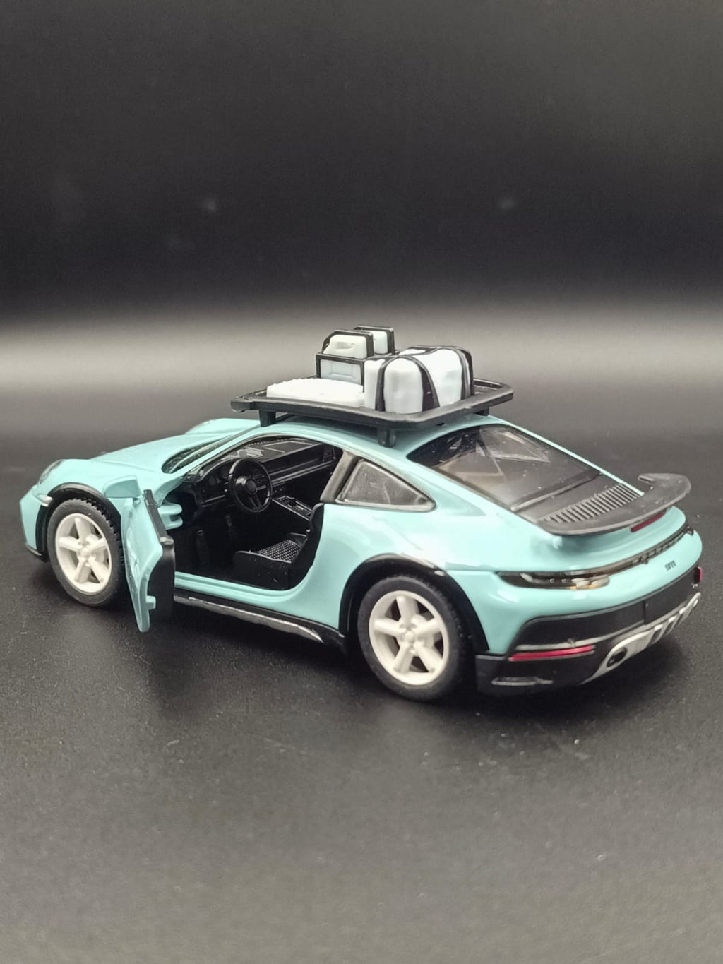 Kinsmart 1:36 Porsche 911 Dakar Rallye Diecast Model Car with Roof Rack - Green Metallic