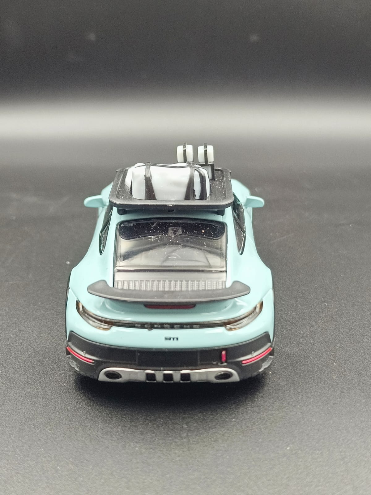 Kinsmart 1:36 Porsche 911 Dakar Rallye Diecast Model Car with Roof Rack - Green Metallic