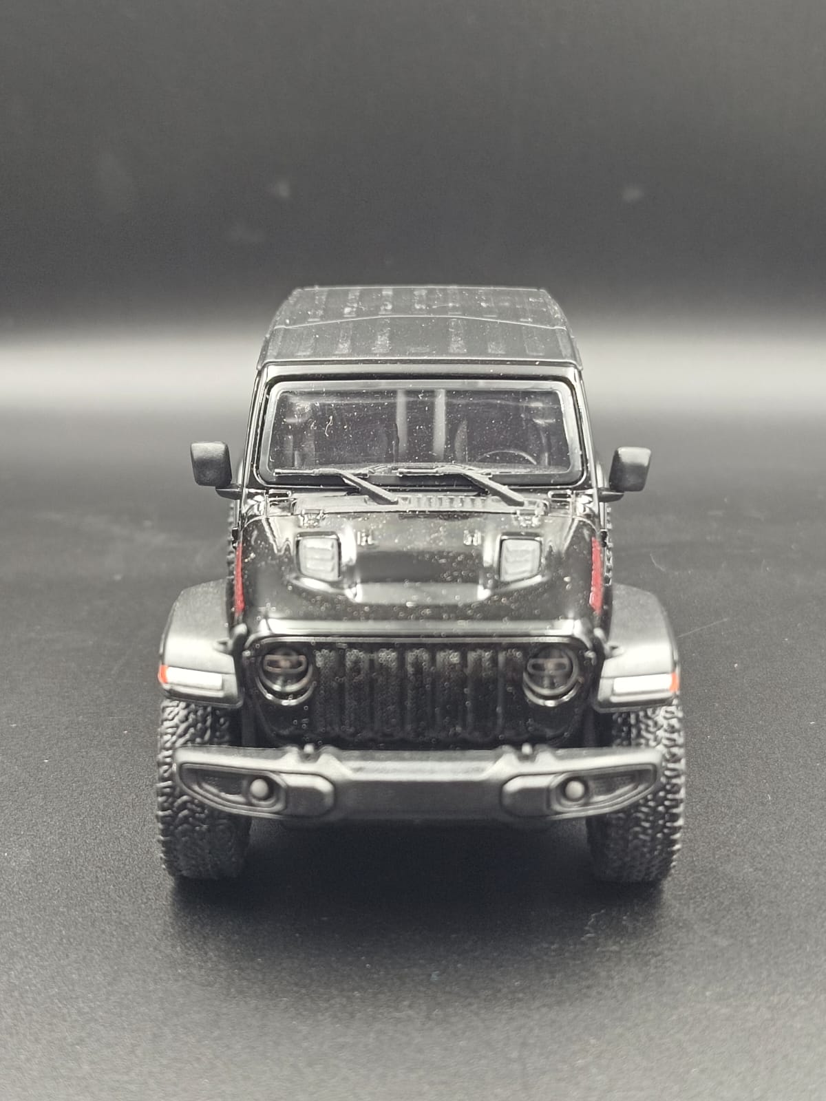 Kinsmart 2018 Jeep Wrangler Rubicon Hard Top Diecast Model (1:34 Scale) - Black