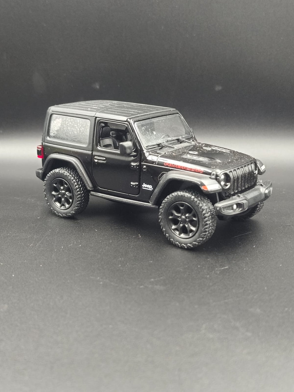 Kinsmart 2018 Jeep Wrangler Rubicon Hard Top Diecast Model (1:34 Scale) - Black