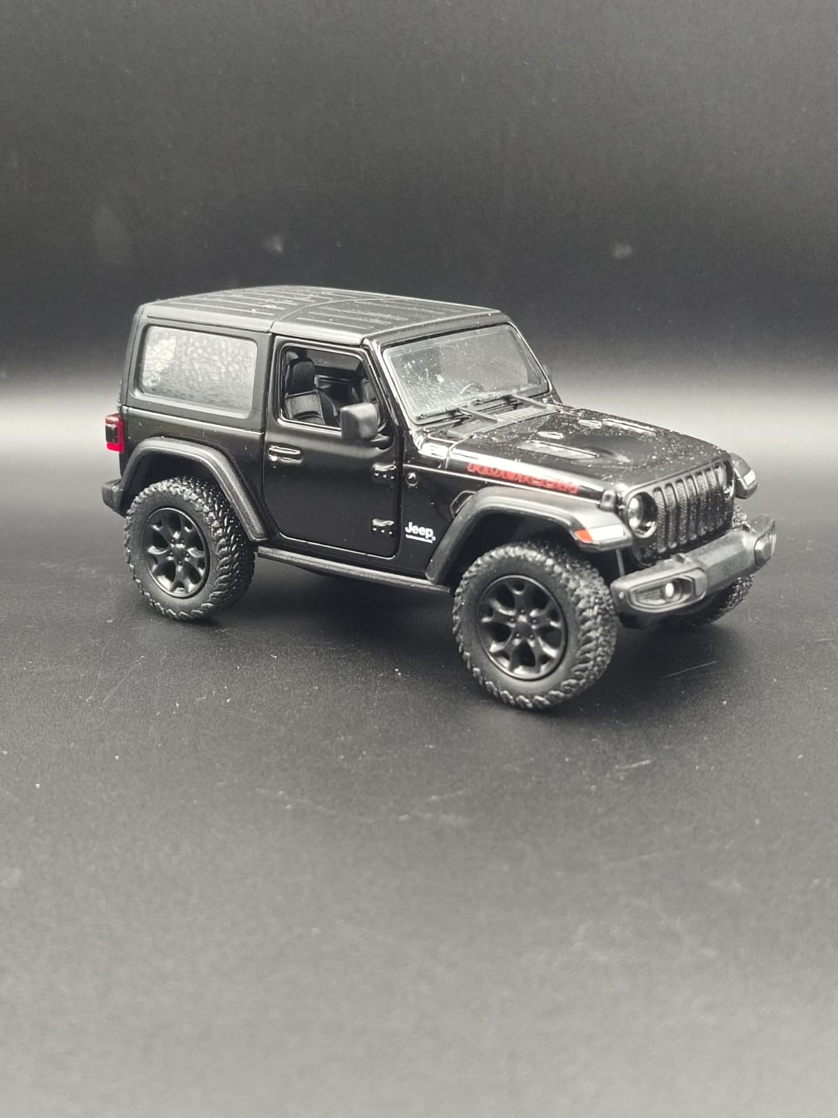 Kinsmart 2018 Jeep Wrangler Rubicon Hard Top Diecast Model (1:34 Scale) - Black
