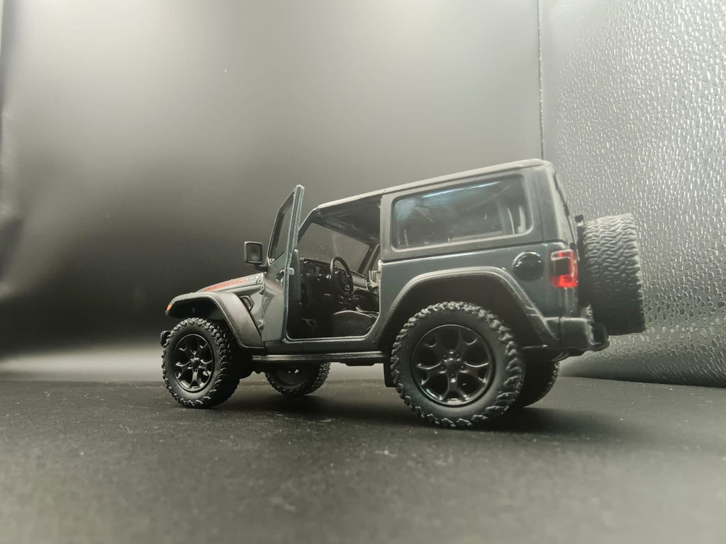 Kinsmart 2018 Jeep Wrangler Rubicon Hard Top Diecast Model (1:34 Scale) - Dark Green