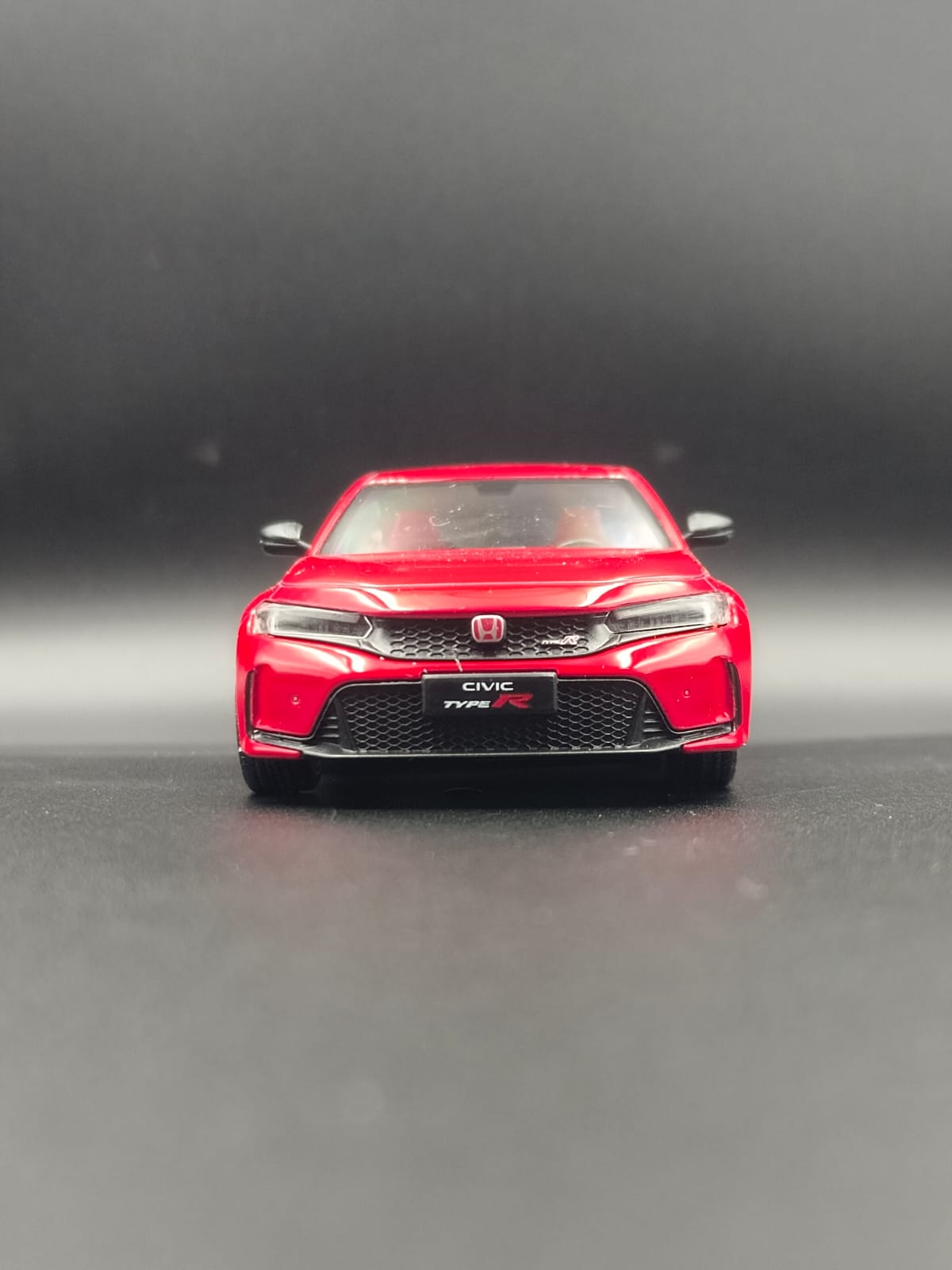 Kinsmart 2024 Honda Civic Type R Diecast Model Car - 1:36 Scale [Licensed] Red