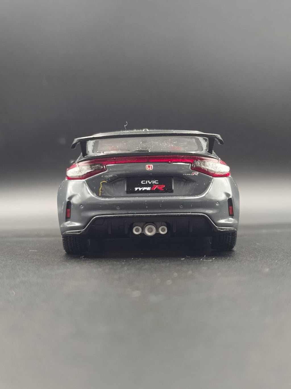 Kinsmart 2024 Honda Civic Type R Diecast Model Car - 1:36 Scale [Licensed] Grey