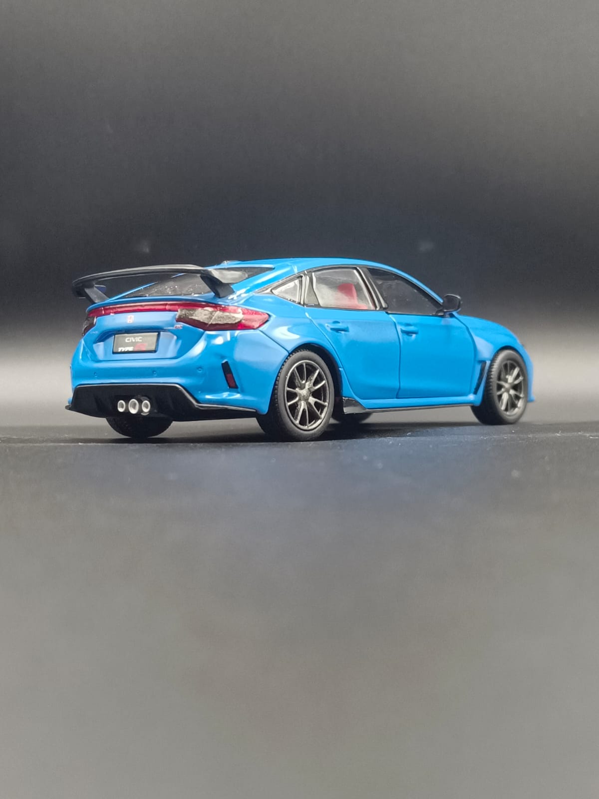 Kinsmart 2024 Honda Civic Type R Diecast Model Car (1:36 Scale Licensed) Blue