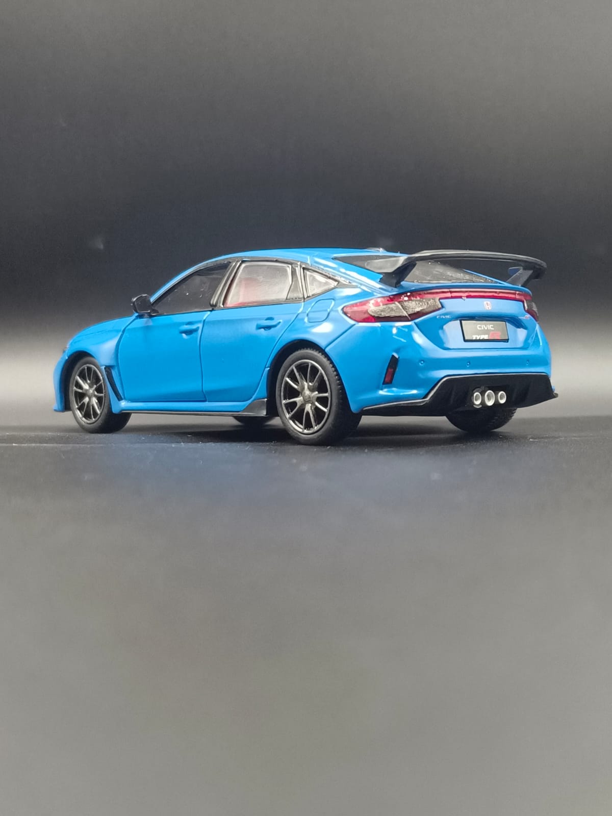 Kinsmart 2024 Honda Civic Type R Diecast Model Car (1:36 Scale Licensed) Blue