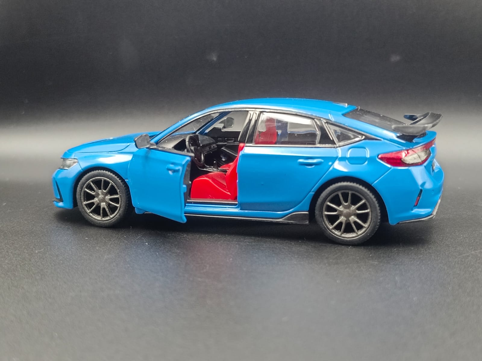 Kinsmart 2024 Honda Civic Type R Diecast Model Car (1:36 Scale Licensed) Blue