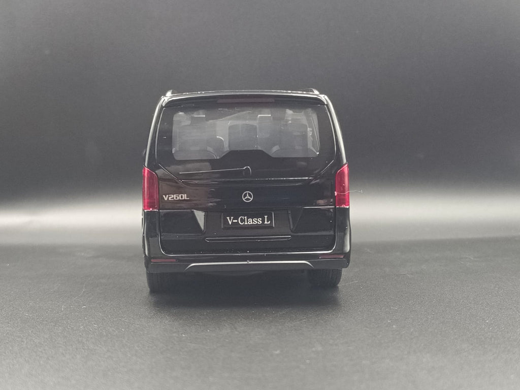 1:24 Scale Mercedes-Benz V-Class V260L Diecast Metal Model Car - Black