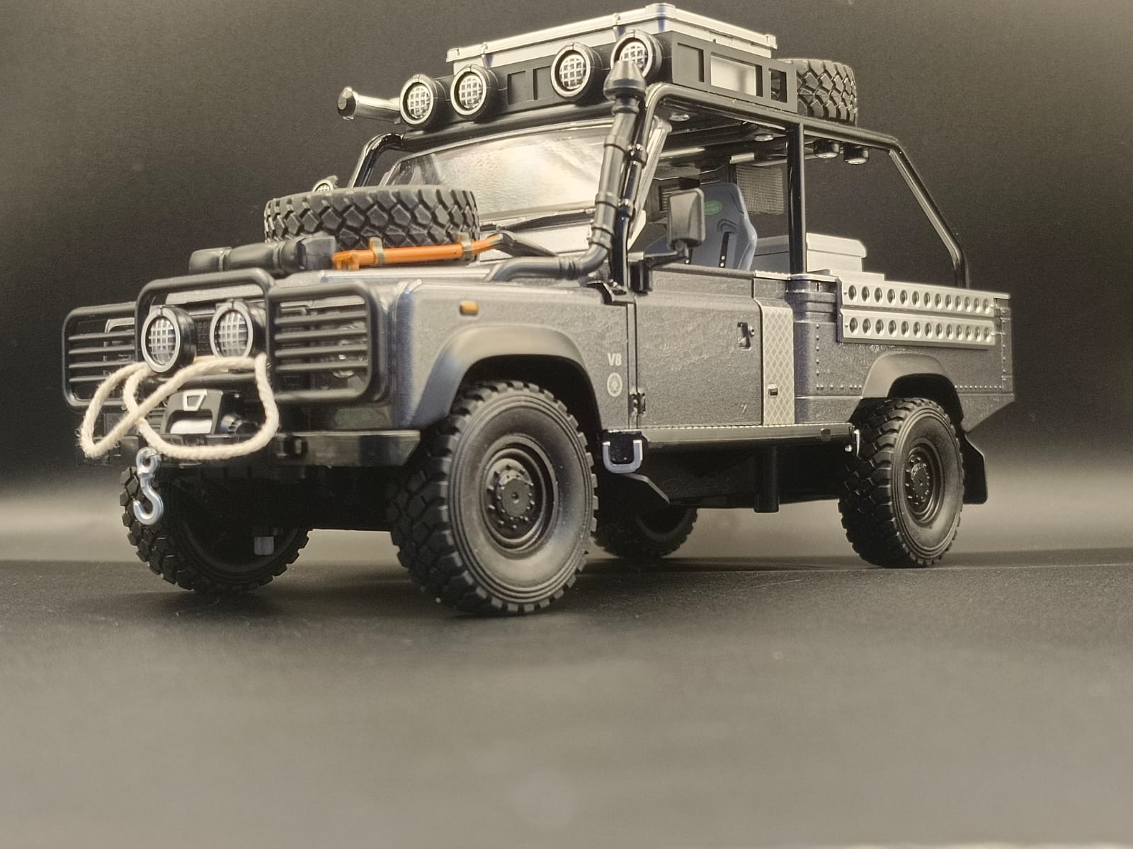 Jinlifang 1:24 Scale 6x6 Off-Road Alloy Die-Cast Model Truck - Grey