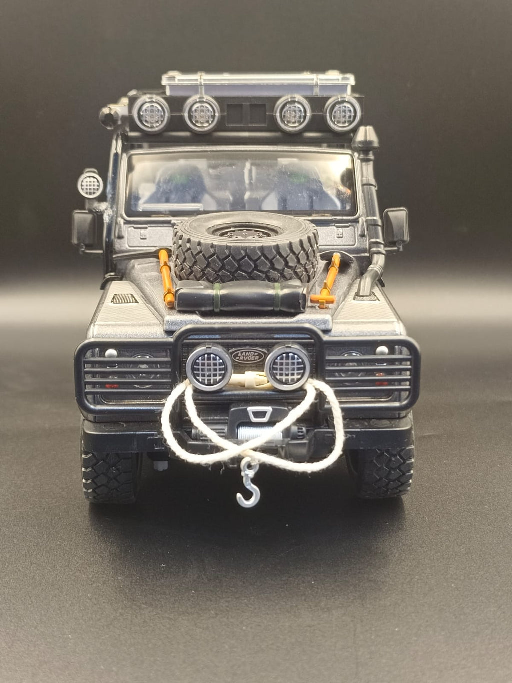 Jinlifang 1:24 Scale 6x6 Off-Road Alloy Die-Cast Model Truck - Grey