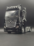 1:24 Scale Diecast Mercedes-Benz Actros 1851 Truck Model (Black)