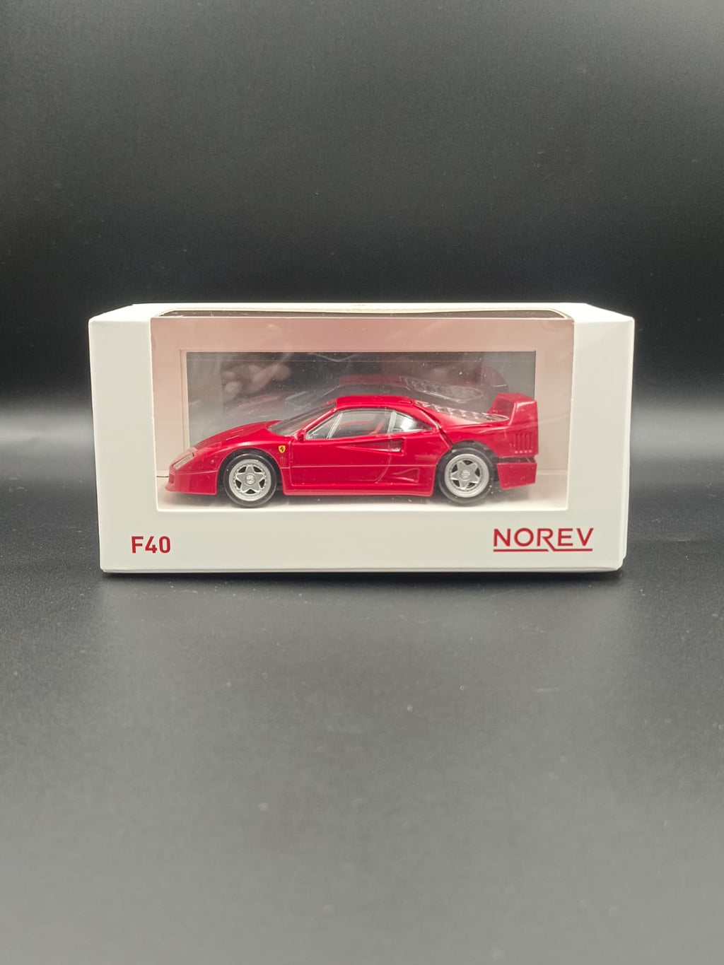 1/43 Norev Ferrari F40 (1987) Diecast Scale Model Car - RedProduct Description