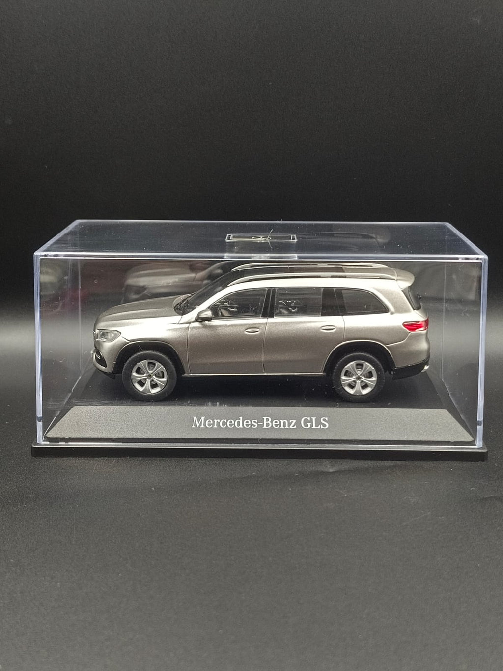 Mercedes-Benz GLS Class (X167) 1:43 Scale Diecast Model Car - Silver (Official Dealer Edition)