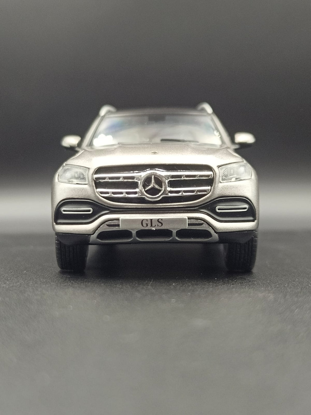 Mercedes-Benz GLS Class (X167) 1:43 Scale Diecast Model Car - Silver (Official Dealer Edition)