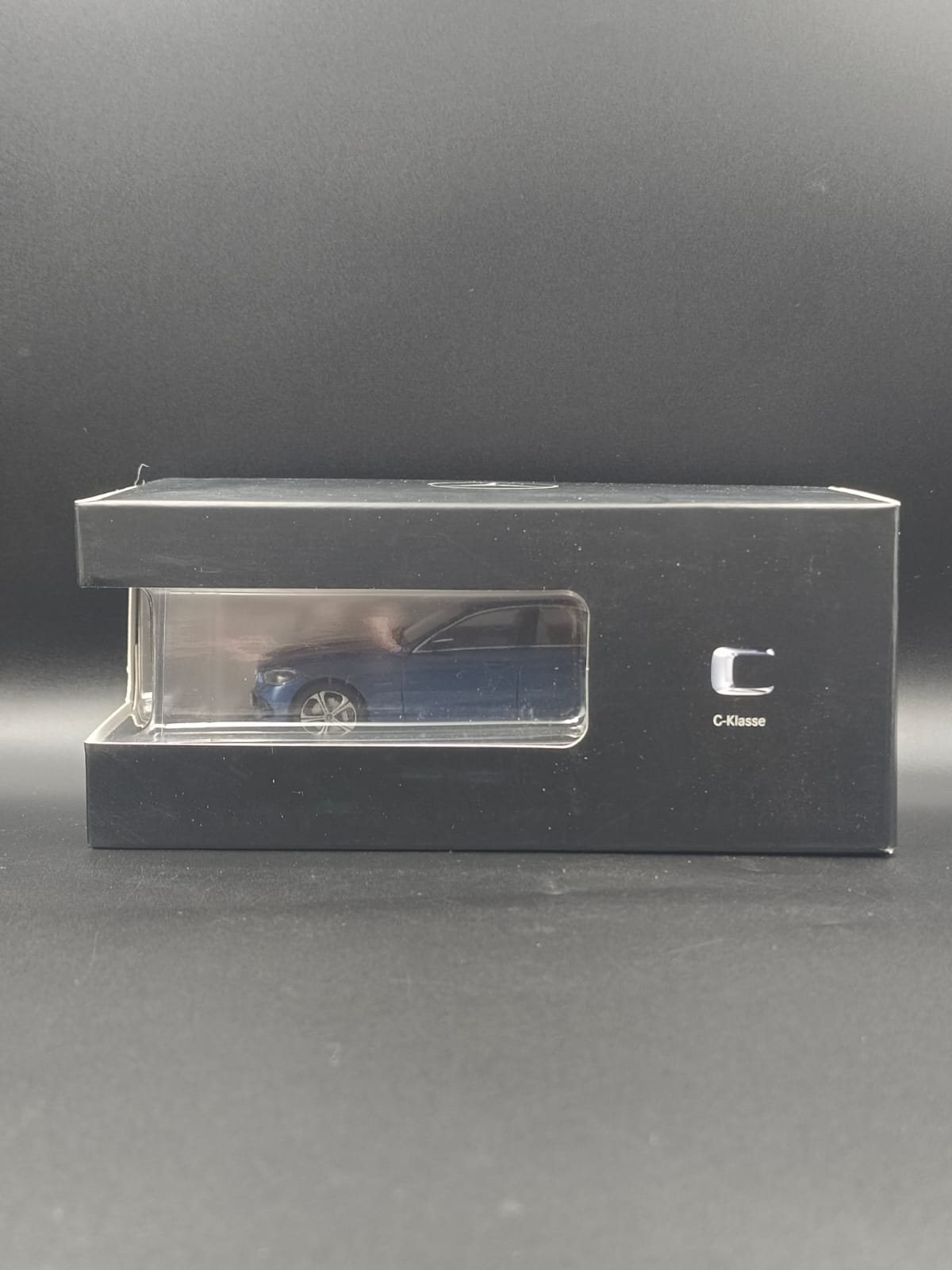 Mercedes-Benz C-Class (C-Klasse) Dealer Edition 1:43 Scale Diecast Model – Spectral Blue