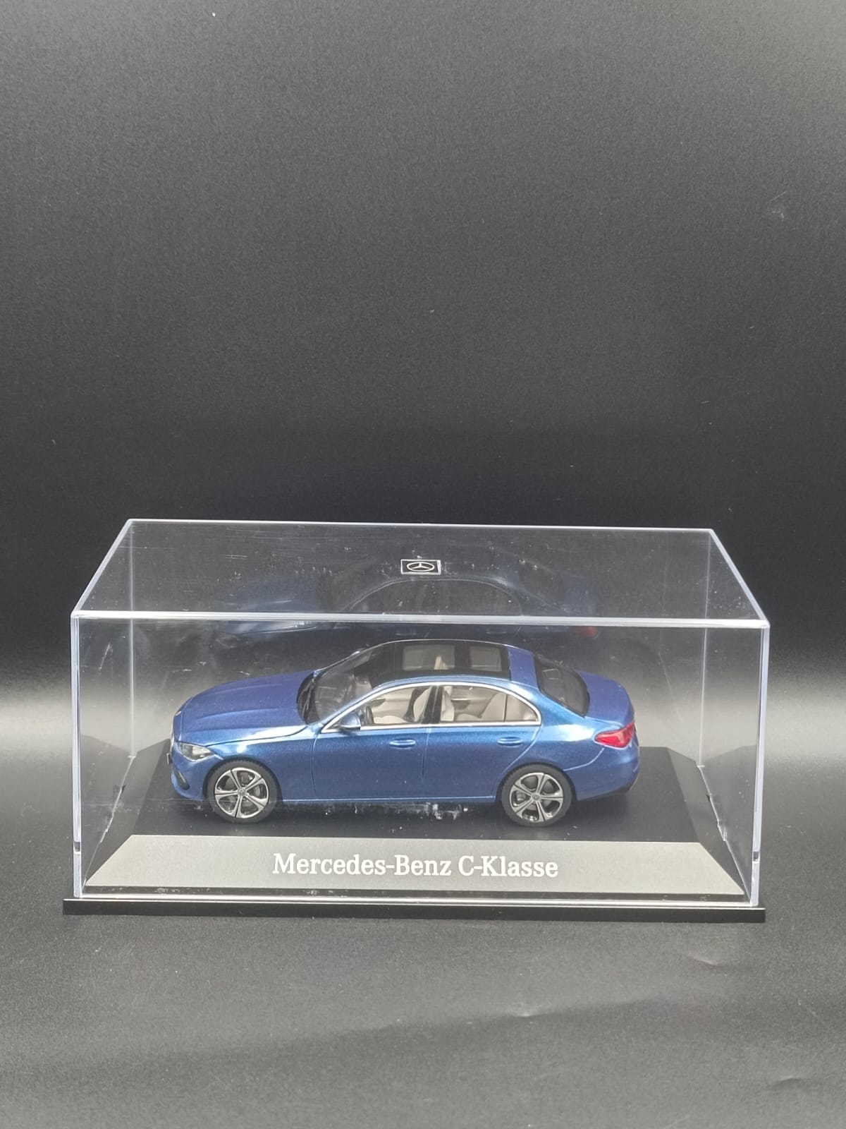 Mercedes-Benz C-Class (C-Klasse) Dealer Edition 1:43 Scale Diecast Model – Spectral Blue