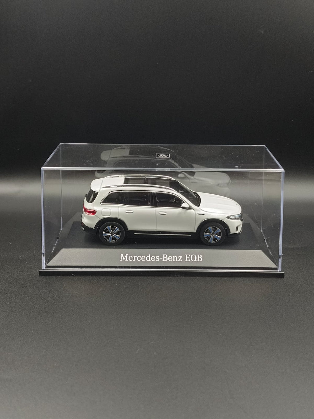 Mercedes-Benz EQB Official Dealer Edition 1:43 Scale Diecast Model Car - White