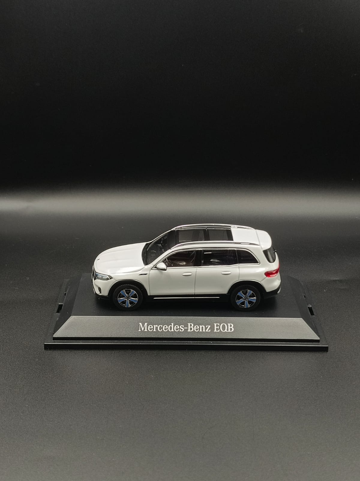 Mercedes-Benz EQB Official Dealer Edition 1:43 Scale Diecast Model Car - White