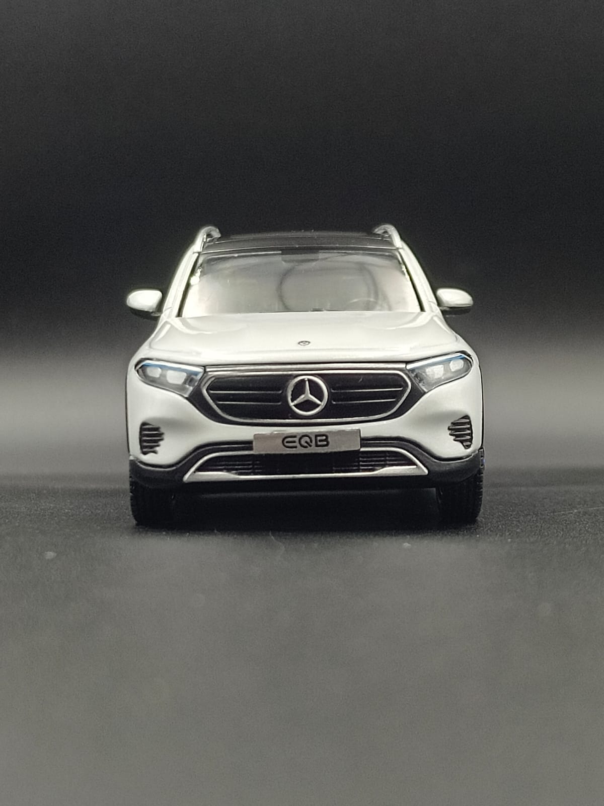 Mercedes-Benz EQB Official Dealer Edition 1:43 Scale Diecast Model Car - White