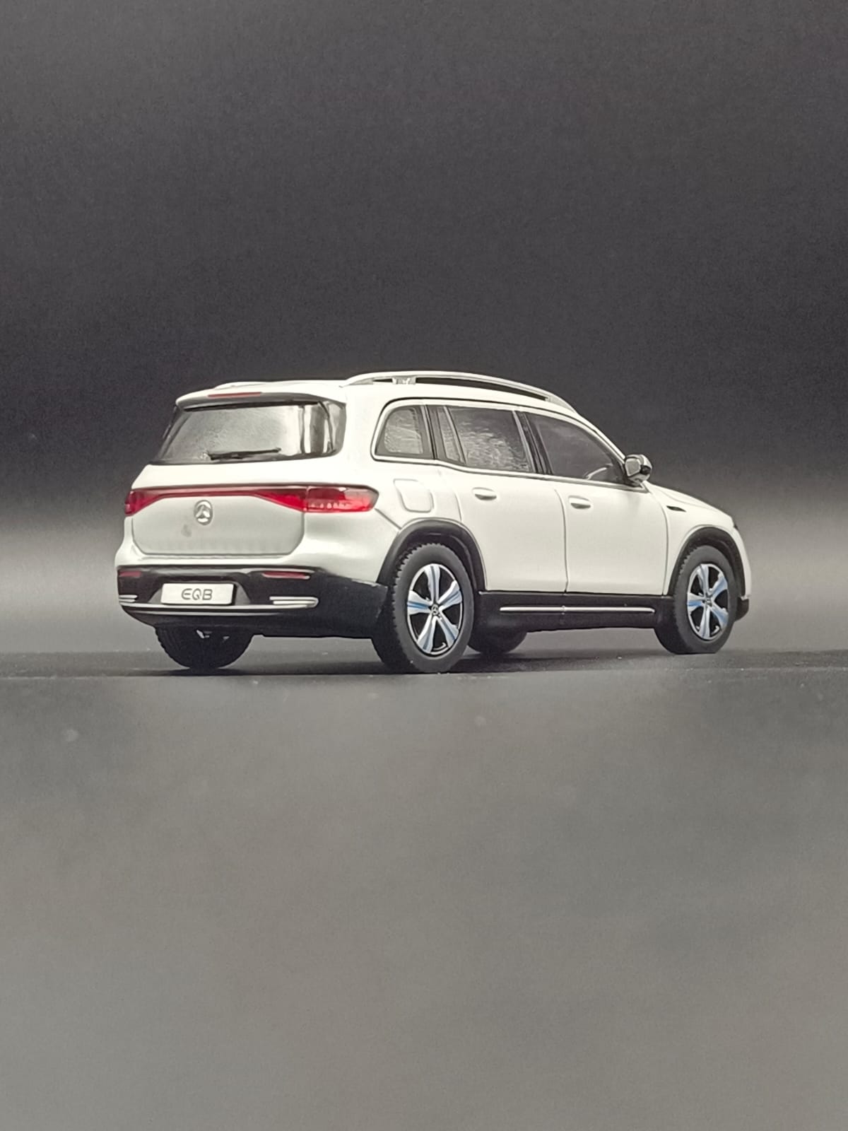 Mercedes-Benz EQB Official Dealer Edition 1:43 Scale Diecast Model Car - White