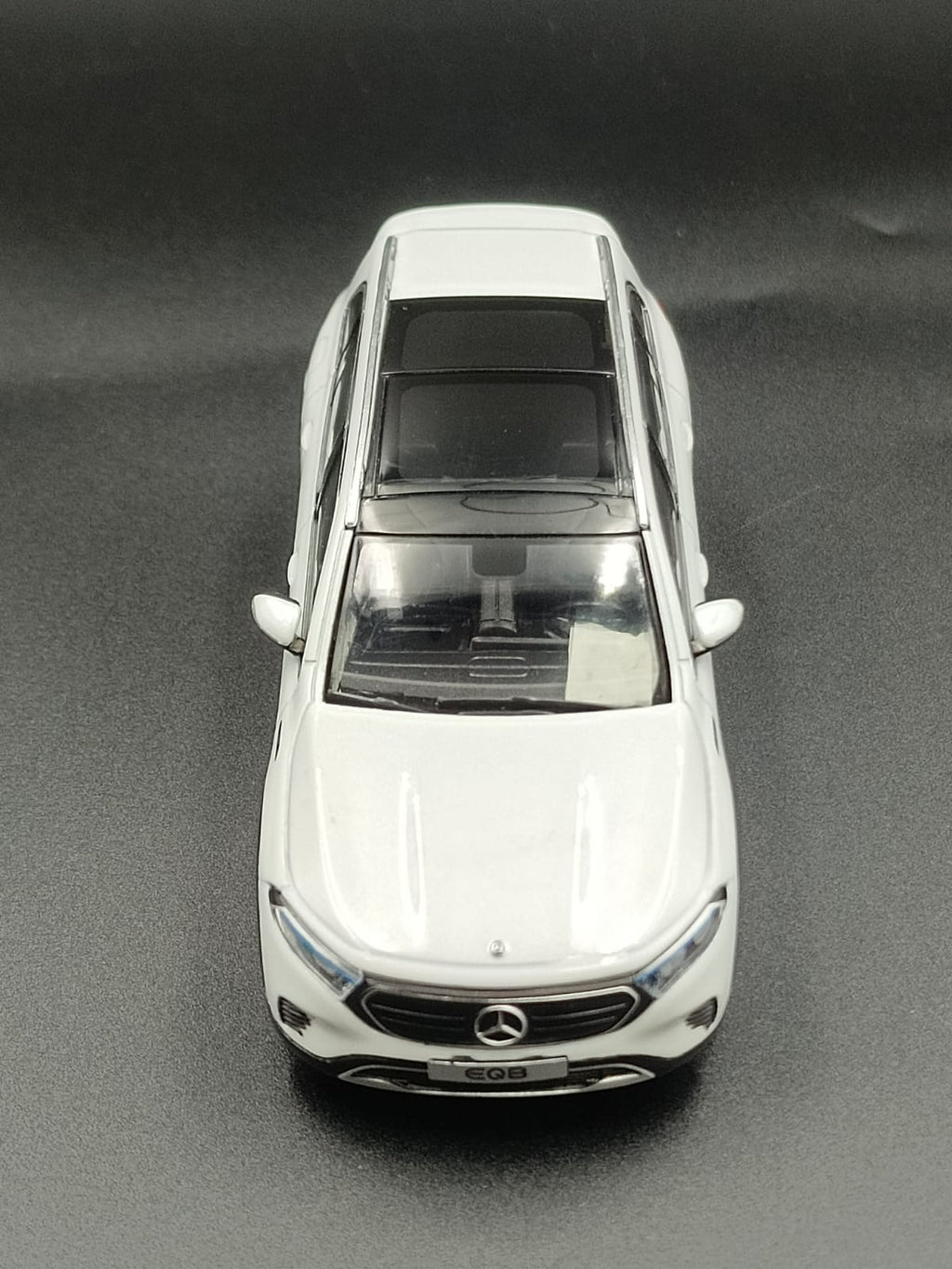 Mercedes-Benz EQB Official Dealer Edition 1:43 Scale Diecast Model Car - White