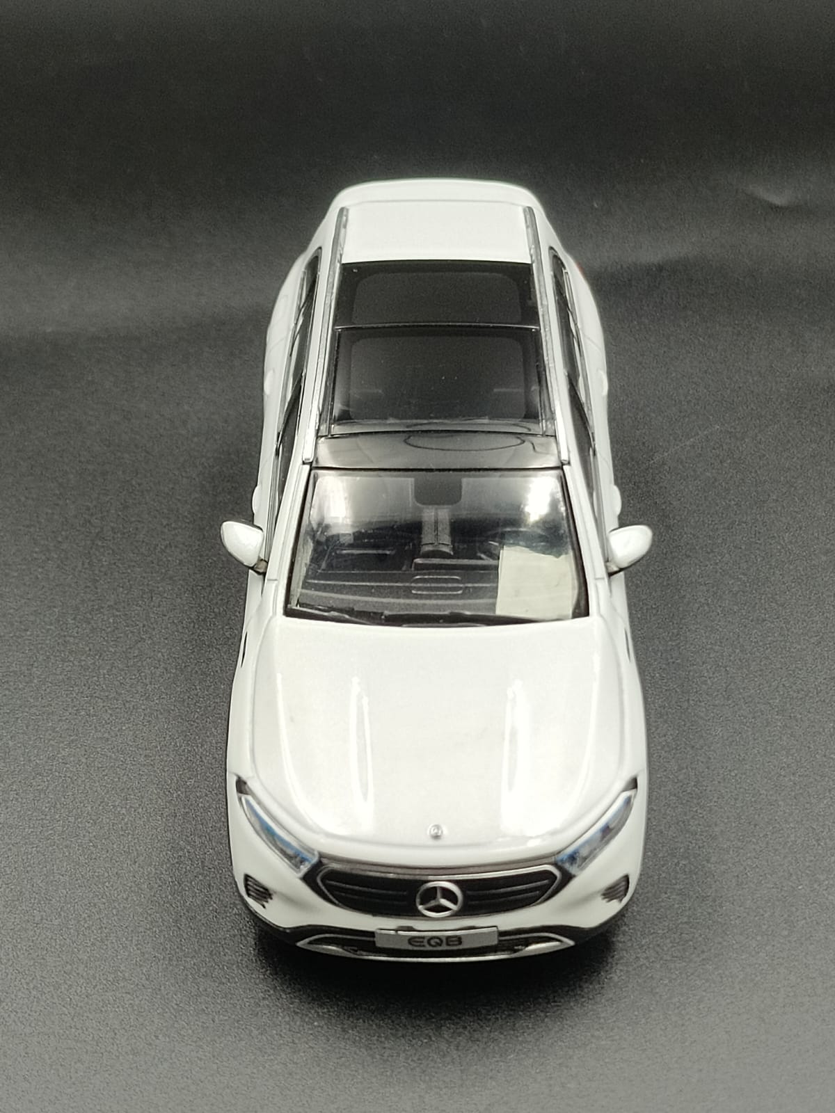 Mercedes-Benz EQB Official Dealer Edition 1:43 Scale Diecast Model Car - White