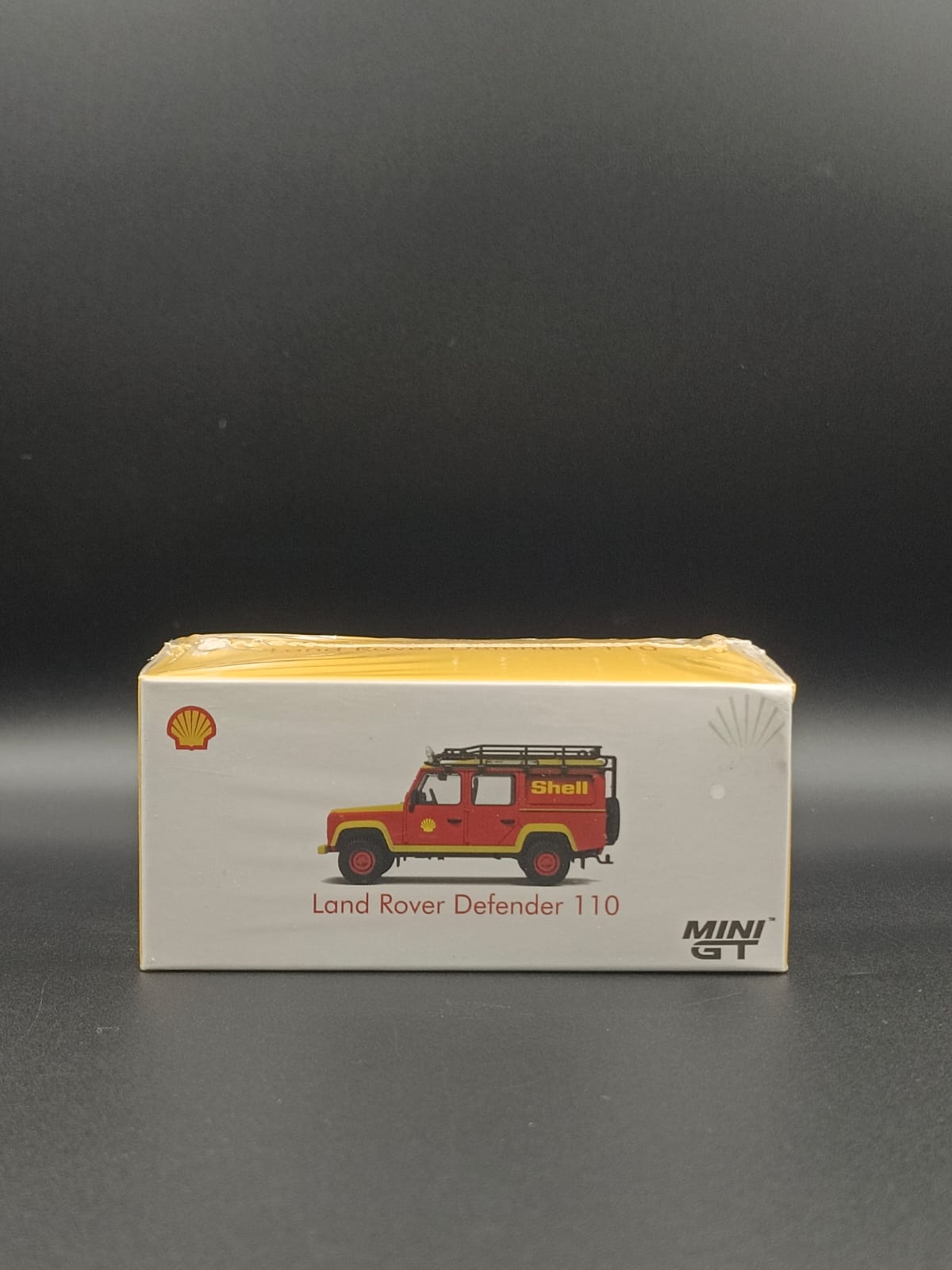 MINI GT 1:64 Land Rover Defender 110 Shell Oil Exclusive Diecast Model Car